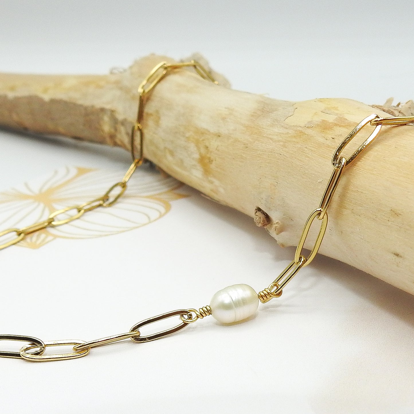 Gold Necklace With Freshwater Pearl Accent